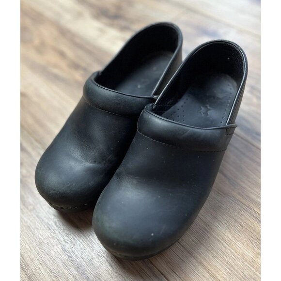 Dansko Professional Clogs Matte Black Size 39 Workplace Medical Comfort Women’s - Picture 2 of 9